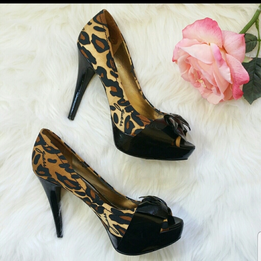 Traded 🔥GUESS Cheetah Pumps 🔥